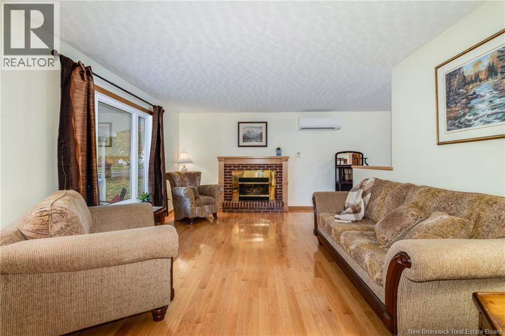 14 Hartt Street, Fredericton, New Brunswick  E3A 4X1 - Photo 5 - NB127294