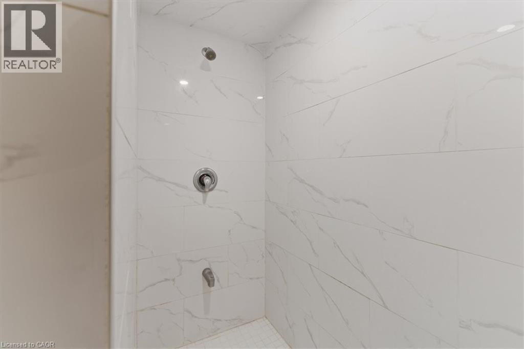4 Fox Trail Drive, St. Catharines, Ontario  L2S 3T7 - Photo 34 - 40782006