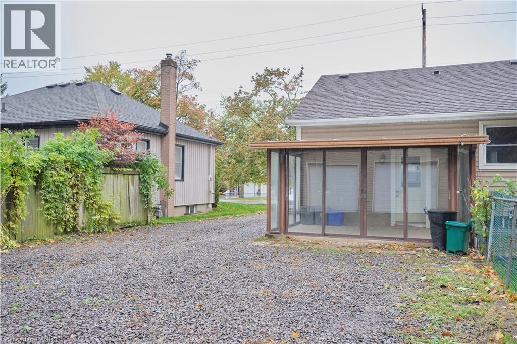 784 South Pelham Road, Welland, Ontario  L3C 3C8 - Photo 1 - 40781967