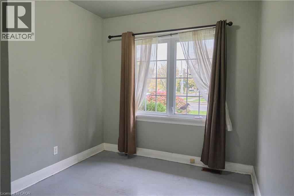 784 South Pelham Road, Welland, Ontario  L3C 3C8 - Photo 6 - 40781967