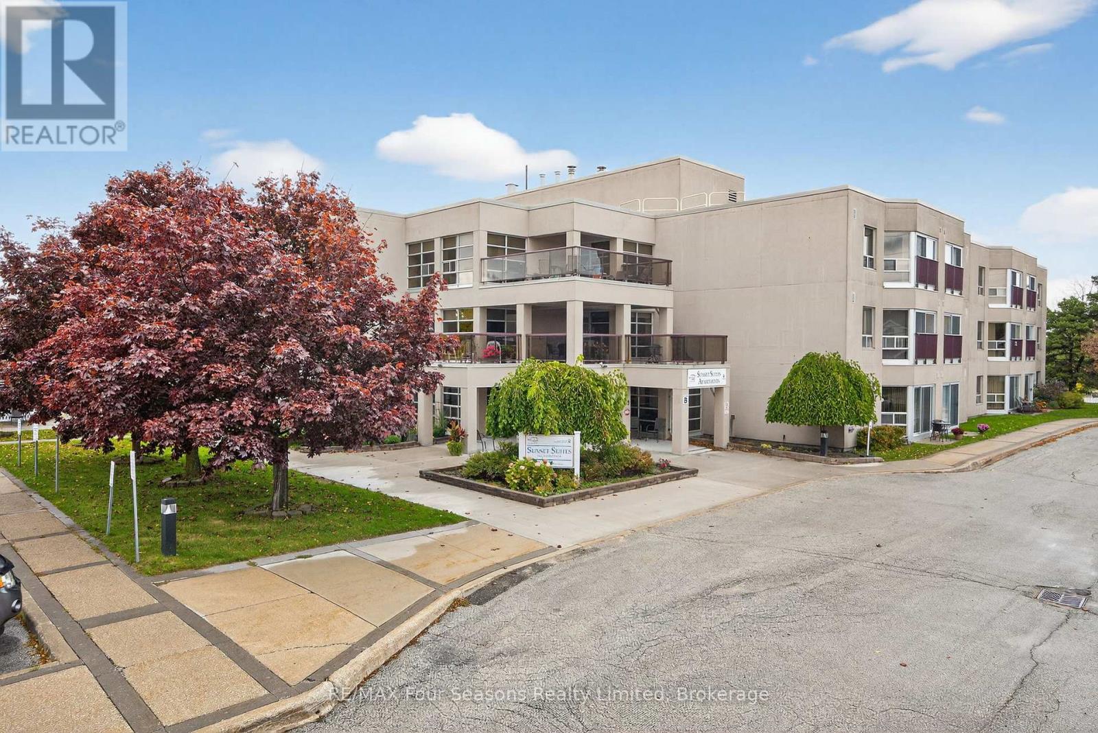 206 - 49 RAGLAN STREET, Collingwood, Ontario