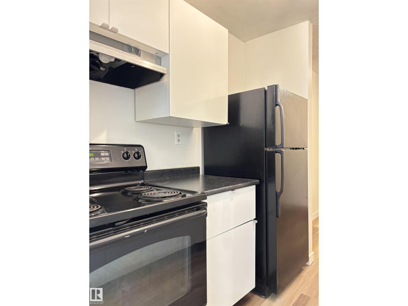 #307 2624 Mill Woods Rd E Nw, Edmonton, Alberta  T6K 5K7 - Photo 2 - E4463354