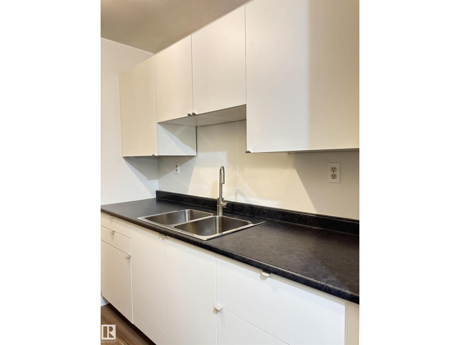 #307 2624 Mill Woods Rd E Nw, Edmonton, Alberta  T6K 5K7 - Photo 3 - E4463354