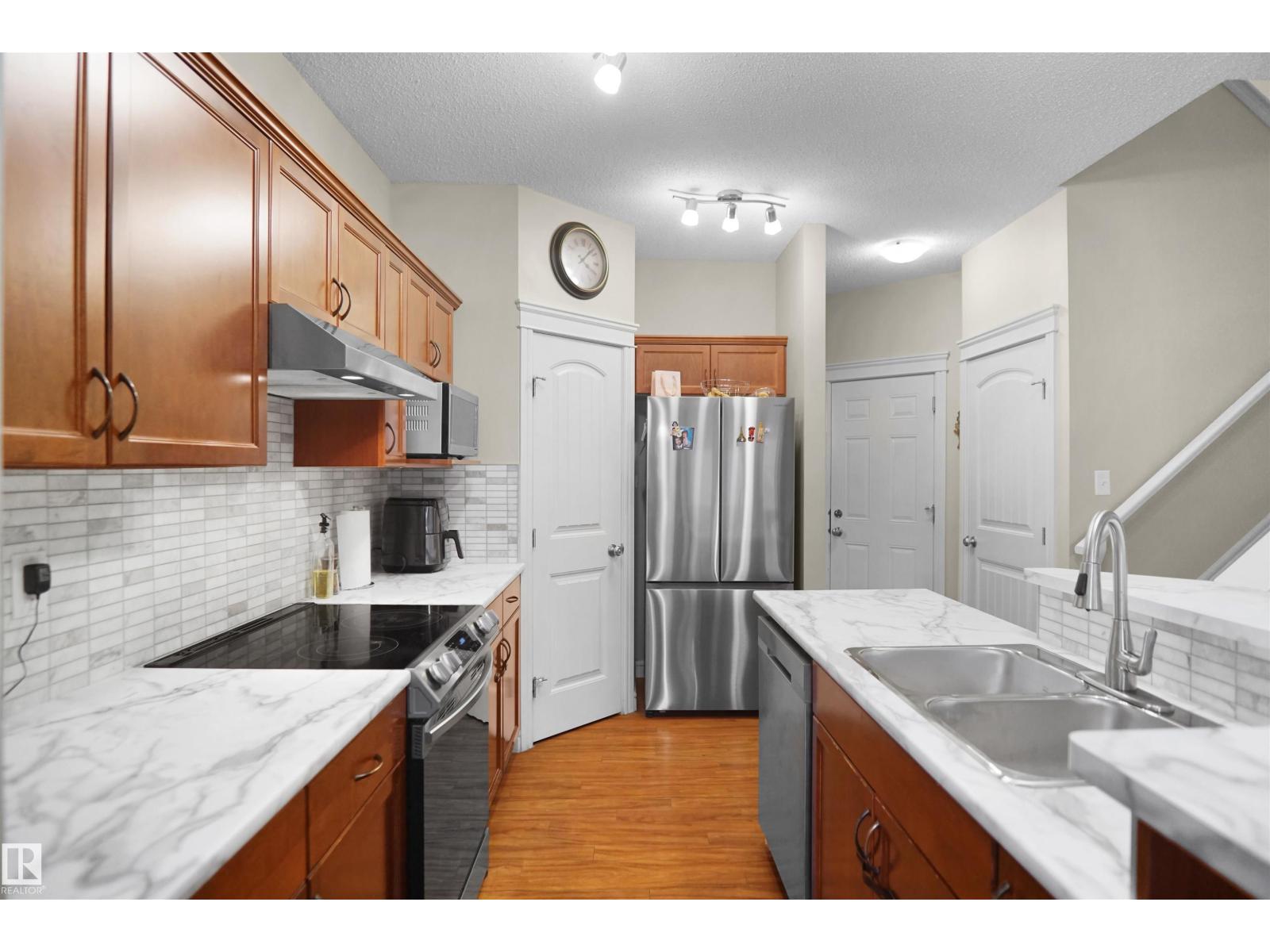 11409 13 Av Sw, Edmonton, Alberta  T6W 0G8 - Photo 11 - E4463356