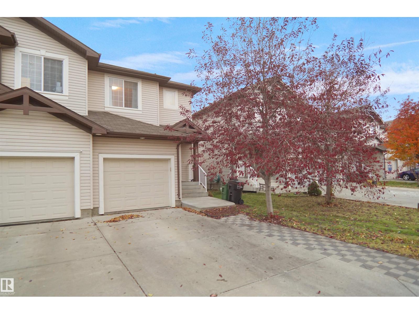 11409 13 Av Sw, Edmonton, Alberta  T6W 0G8 - Photo 2 - E4463356