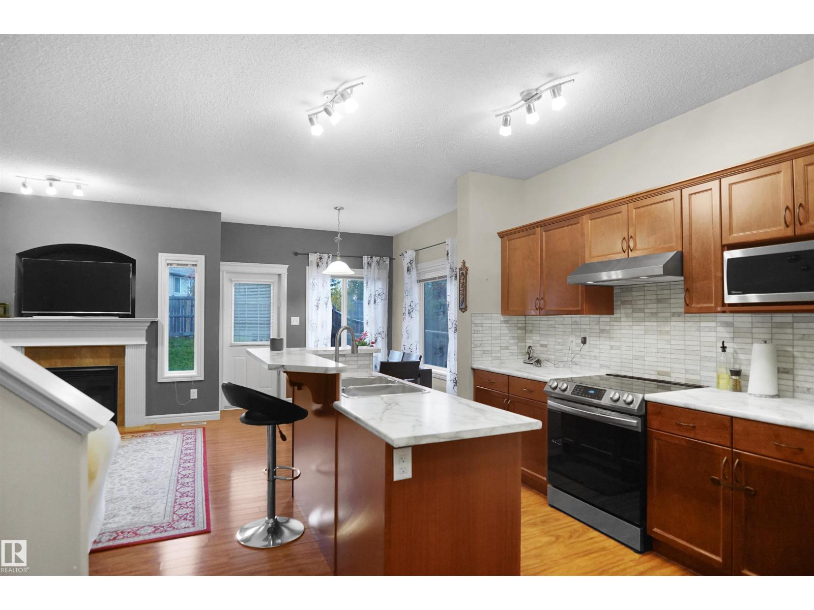 11409 13 Av Sw, Edmonton, Alberta  T6W 0G8 - Photo 8 - E4463356
