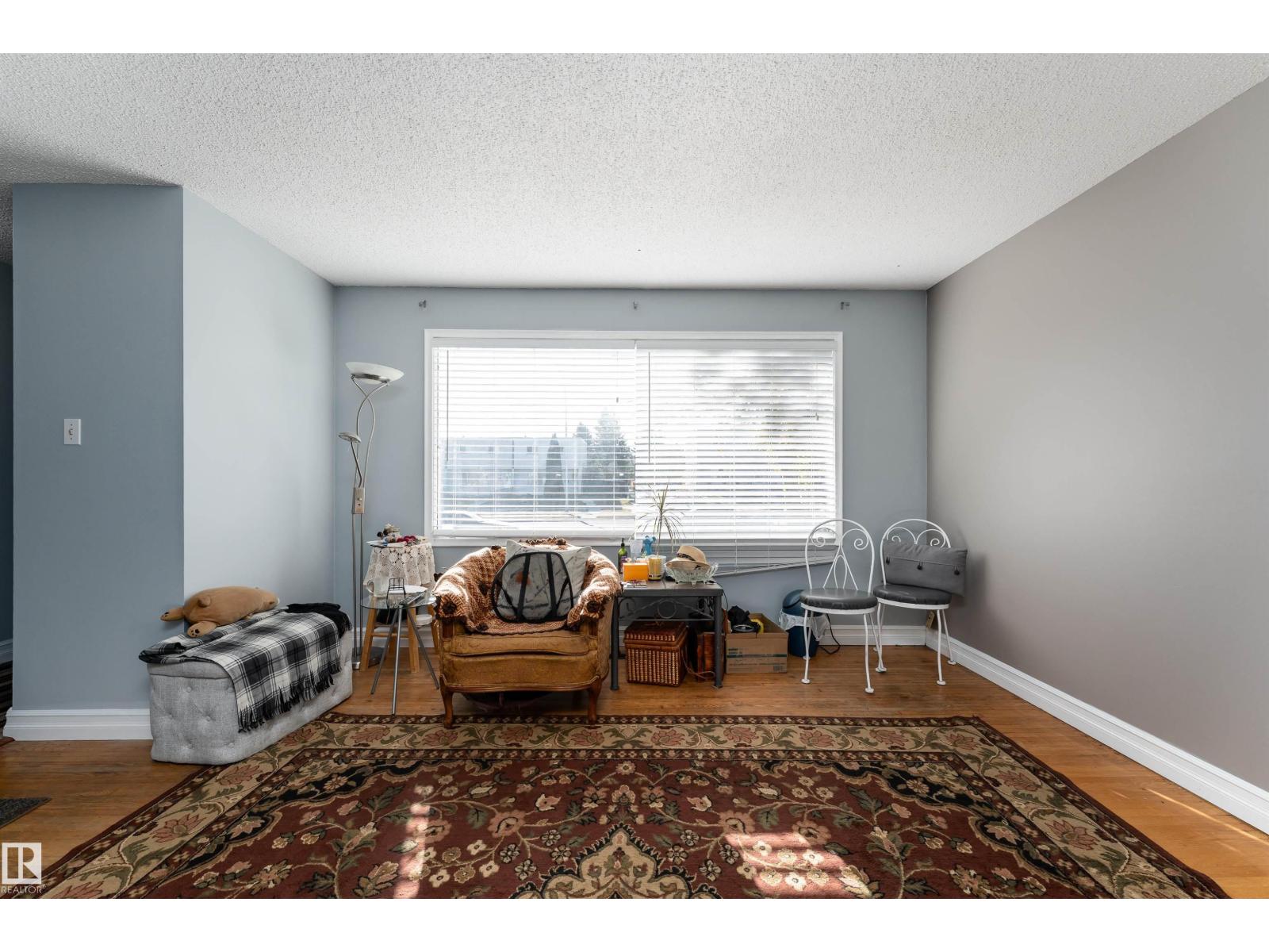 10314 132 Av Nw, Edmonton, Alberta  T5E 0Z1 - Photo 2 - E4463357