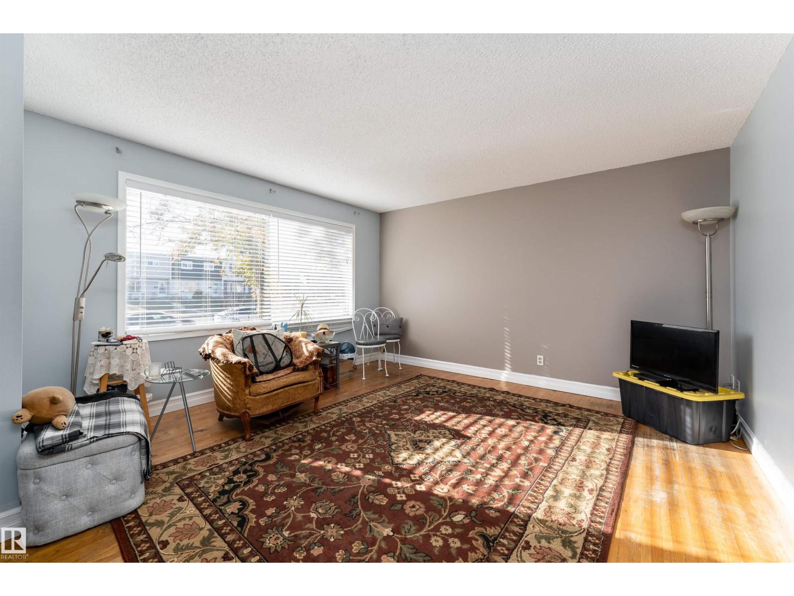 10314 132 Av Nw, Edmonton, Alberta  T5E 0Z1 - Photo 4 - E4463357