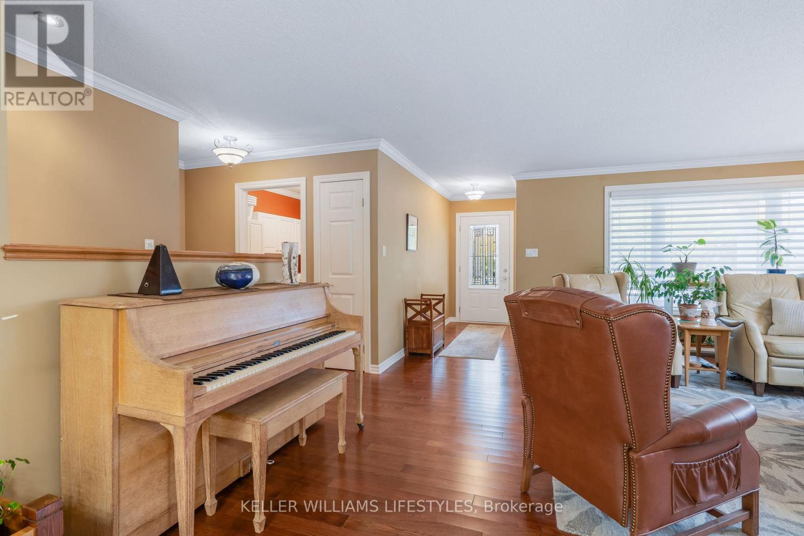 28 Scourfield Drive, Ingersoll, Ontario  N5C 0A4 - Photo 8 - X12480539
