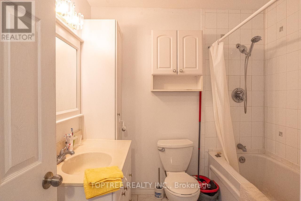 610 - 1600 Adelaide Street N, London North, Ontario  N5X 3H6 - Photo 27 - X12480573