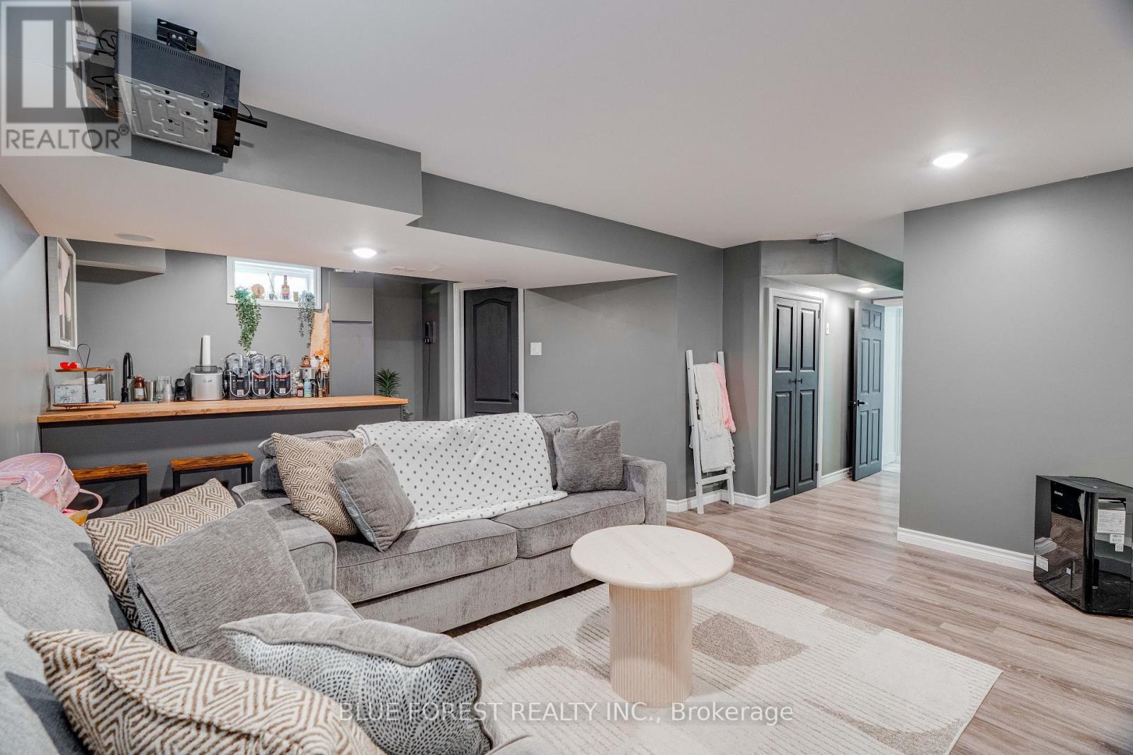 24 Peach Tree Boulevard, St. Thomas, Ontario  N5R 0B3 - Photo 14 - X12480595