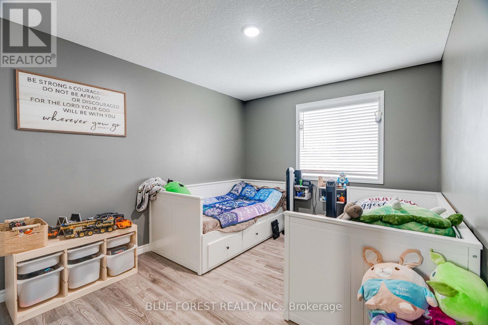 24 Peach Tree Boulevard, St. Thomas, Ontario  N5R 0B3 - Photo 22 - X12480595