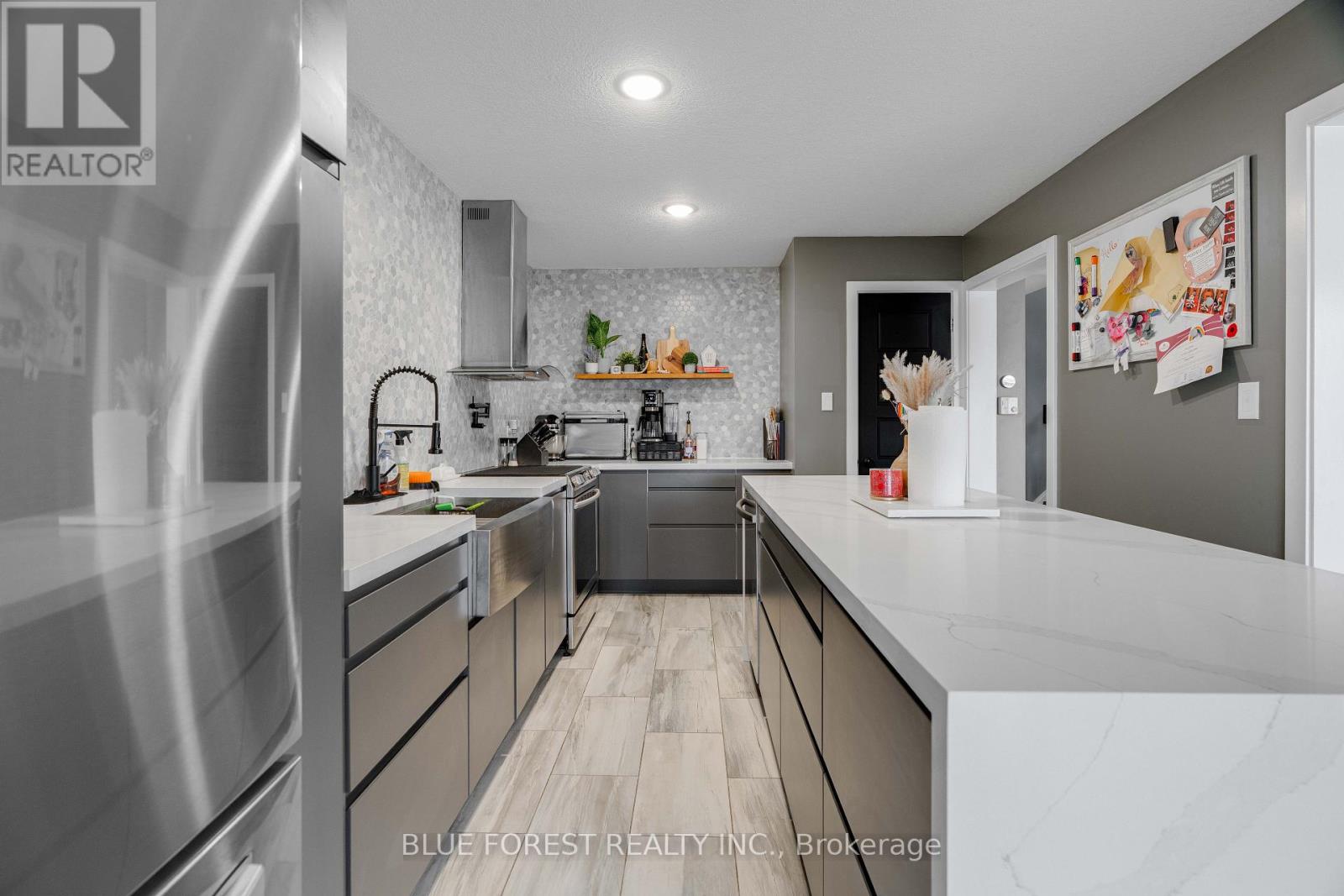24 Peach Tree Boulevard, St. Thomas, Ontario  N5R 0B3 - Photo 7 - X12480595
