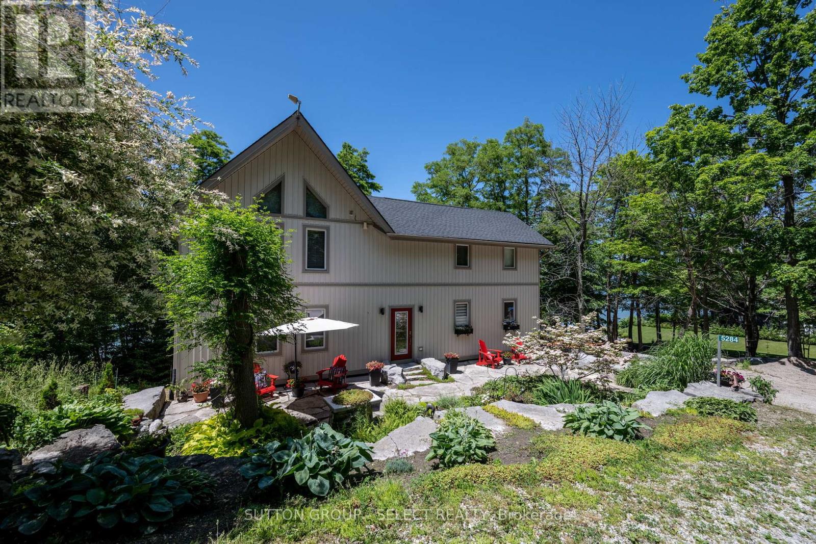5284 Cliff Road, Lambton Shores, Ontario  N0N 1J7 - Photo 4 - X12480601