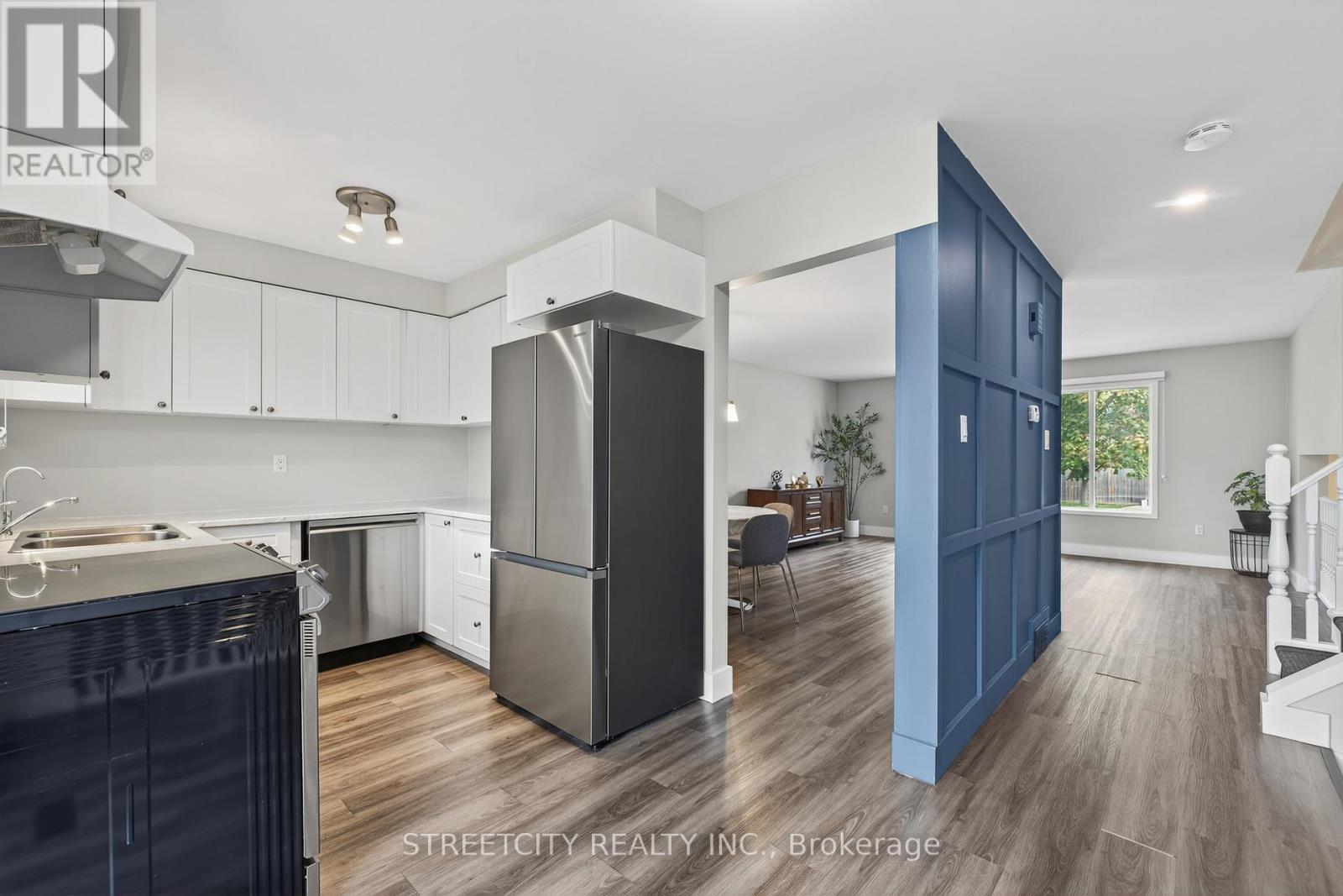 129 Highview Avenue E, London South, Ontario  N6C 5G4 - Photo 14 - X12480616
