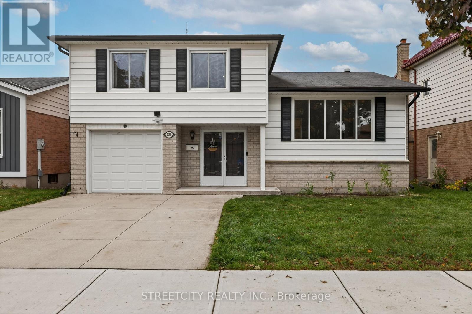 129 Highview Avenue E, London South, Ontario  N6C 5G4 - Photo 2 - X12480616
