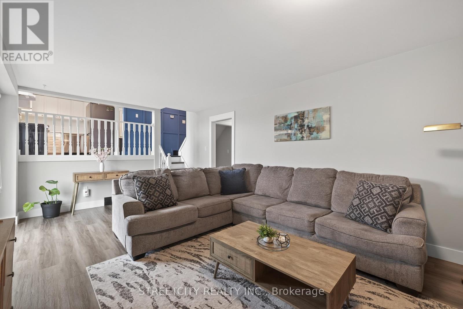129 Highview Avenue E, London South, Ontario  N6C 5G4 - Photo 21 - X12480616