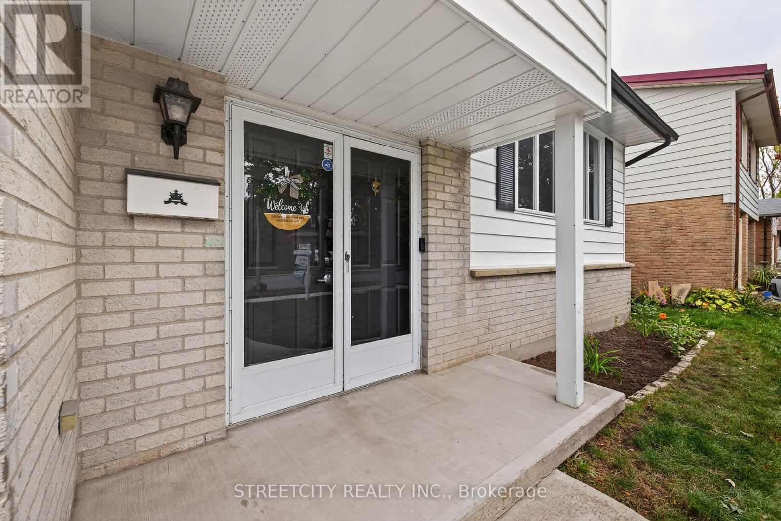 129 Highview Avenue E, London South, Ontario  N6C 5G4 - Photo 46 - X12480616