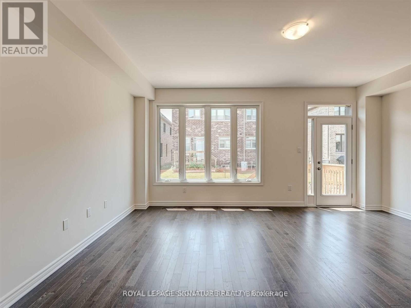 1183 Restivo Lane, Milton (Fo Ford), Ontario  L9T 2X5 - Photo 5 - W12326178