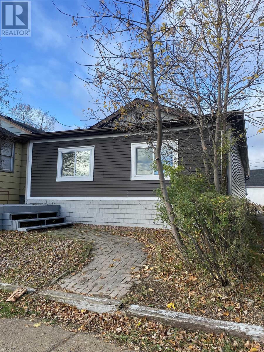 4 Sixth Ave S, Kenora, Ontario  P9N 2B5 - Photo 2 - TB253267