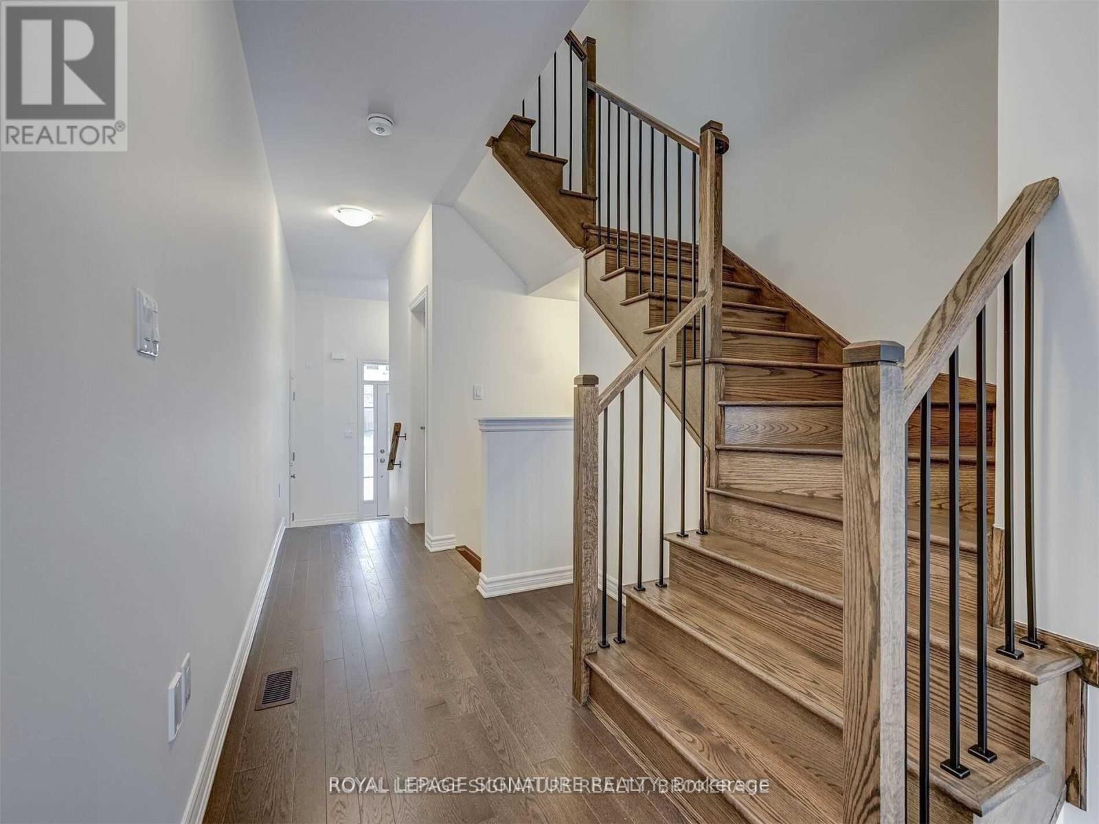 1183 Restivo Lane, Milton (Fo Ford), Ontario  L9T 2X5 - Photo 7 - W12326178