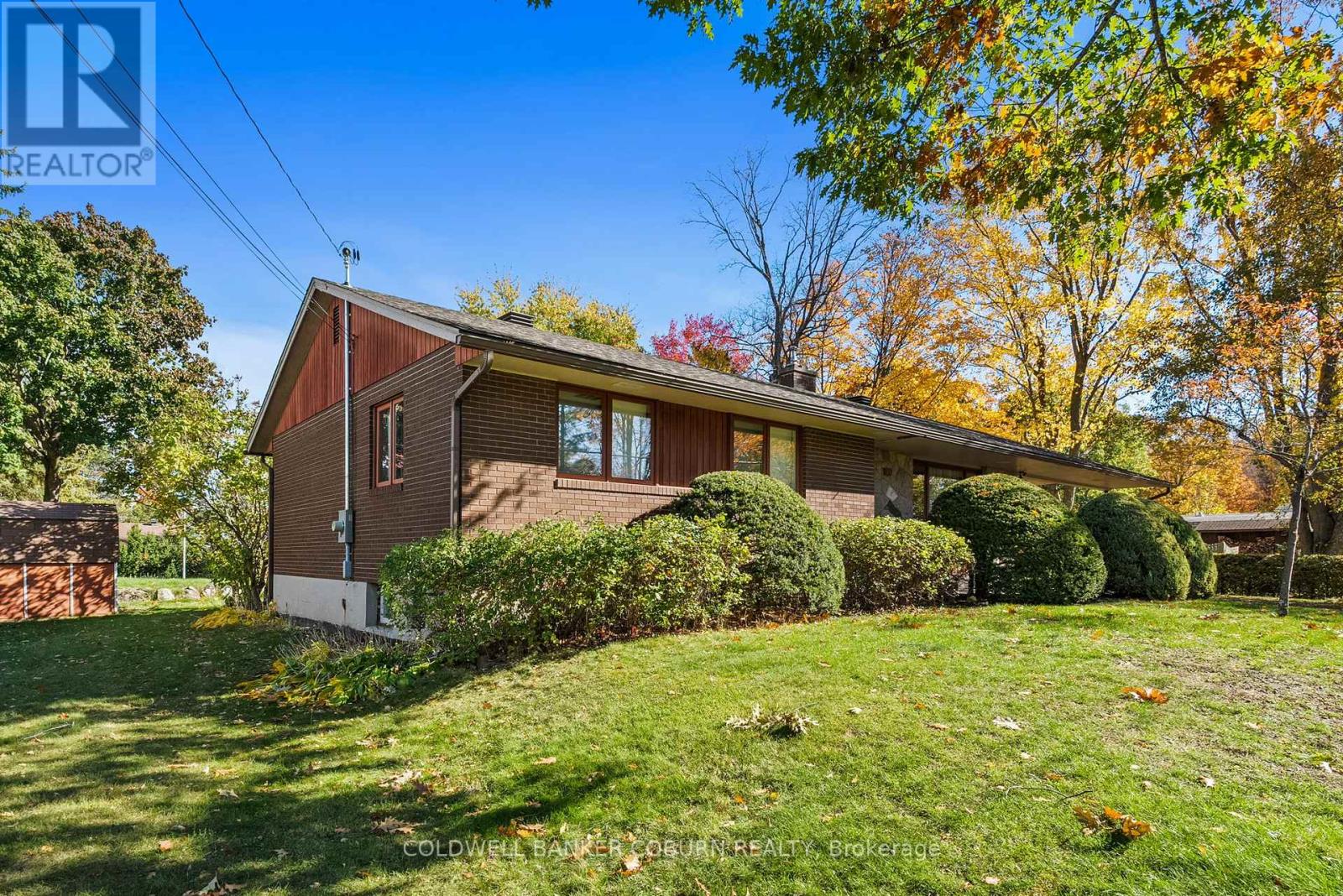 53 Eisenhower Crescent, Ottawa, Ontario  K2J 3Z8 - Photo 4 - X12480542