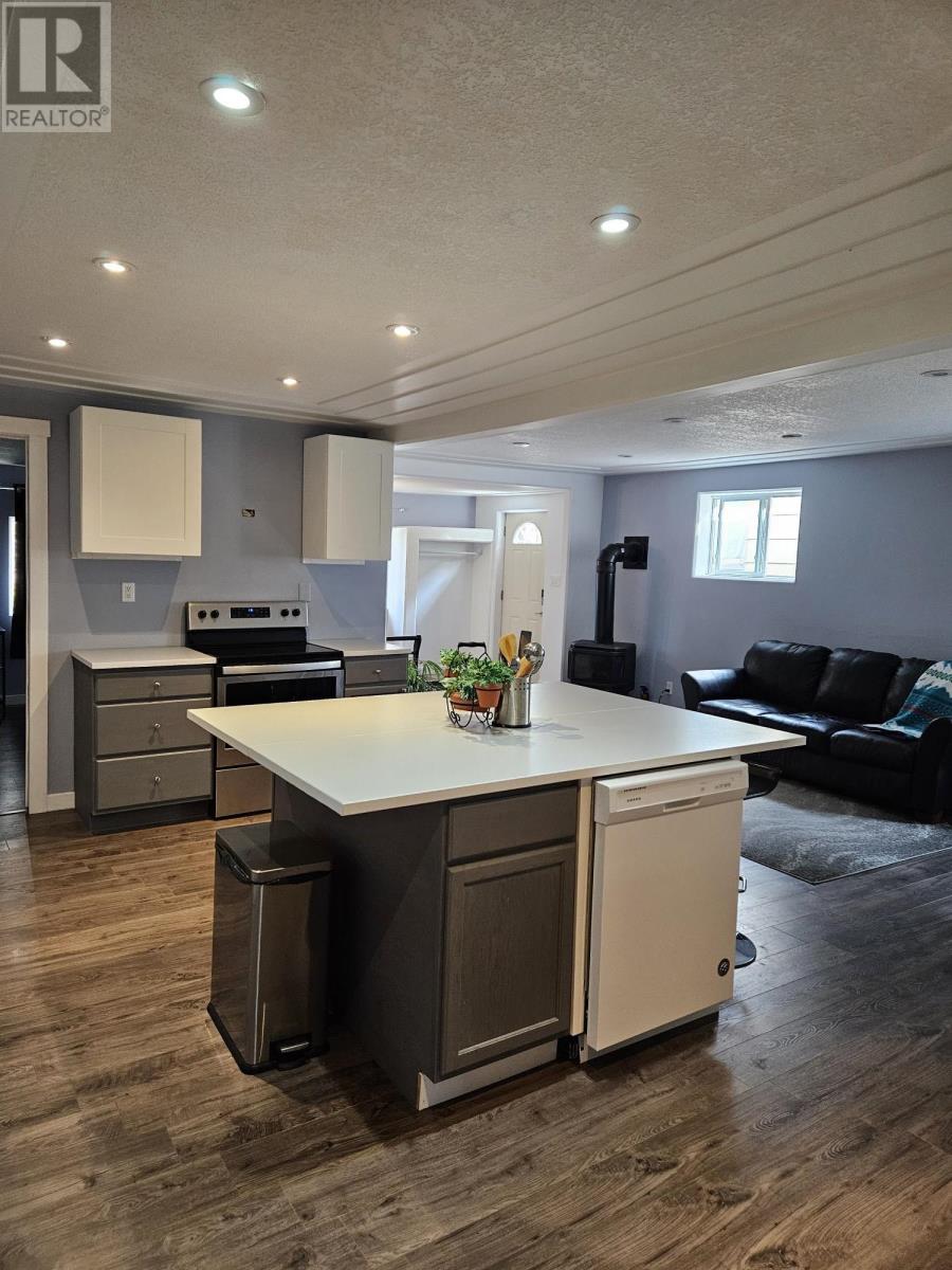 4 Sixth Ave S, Kenora, Ontario  P9N 2B5 - Photo 13 - TB253267
