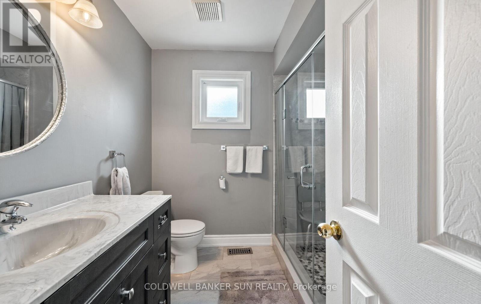 10 Corsham Place, Caledon (Bolton East), Ontario  L7E 1L3 - Photo 34 - W12480125