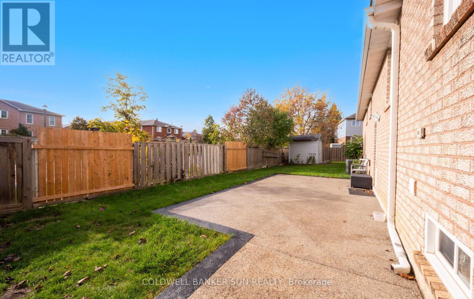 10 Corsham Place, Caledon (Bolton East), Ontario  L7E 1L3 - Photo 45 - W12480125