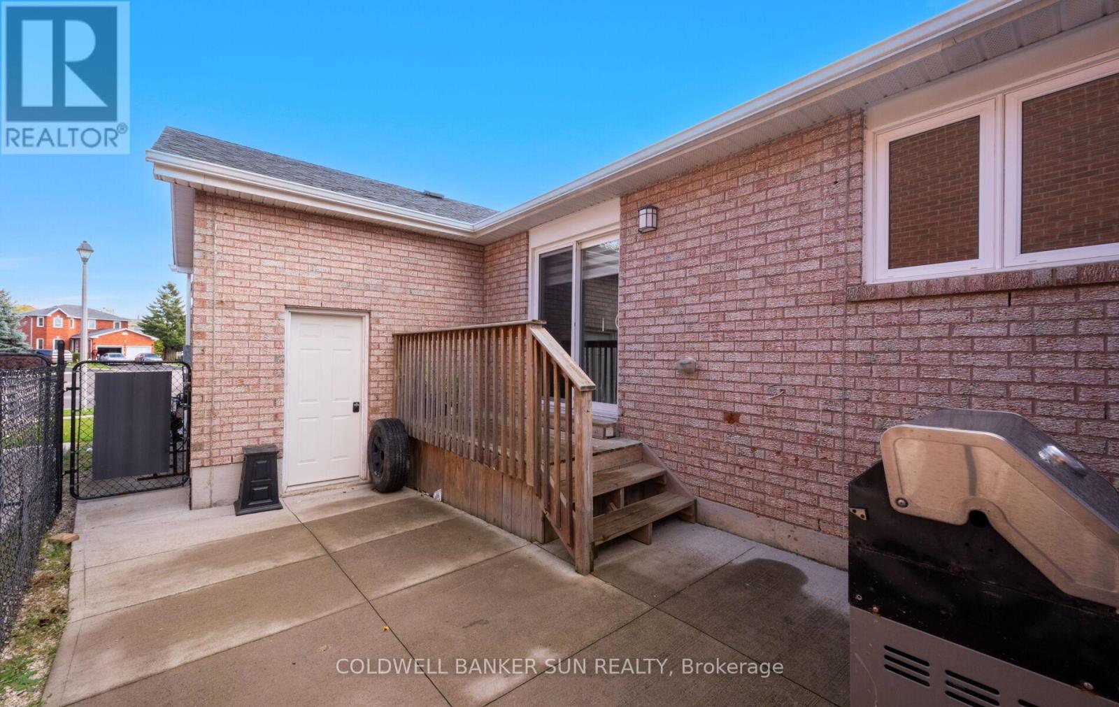 10 Corsham Place, Caledon (Bolton East), Ontario  L7E 1L3 - Photo 44 - W12480125
