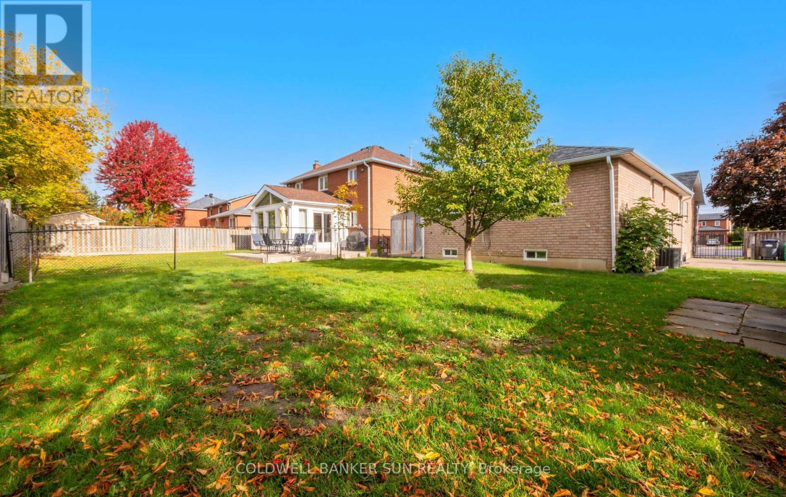 10 Corsham Place, Caledon (Bolton East), Ontario  L7E 1L3 - Photo 49 - W12480125