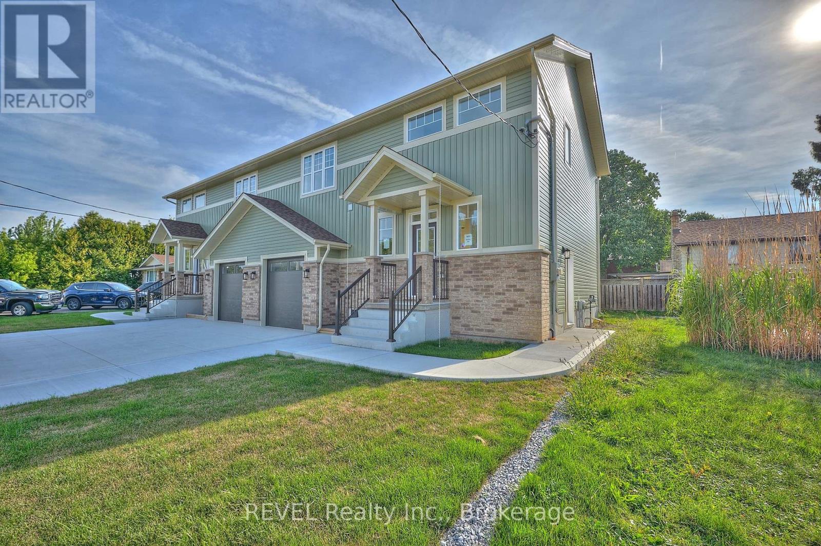 Lower Unit - 4652 Belfast Avenue, Niagara Falls, Ontario  L2E 4G3 - Photo 1 - X12480494