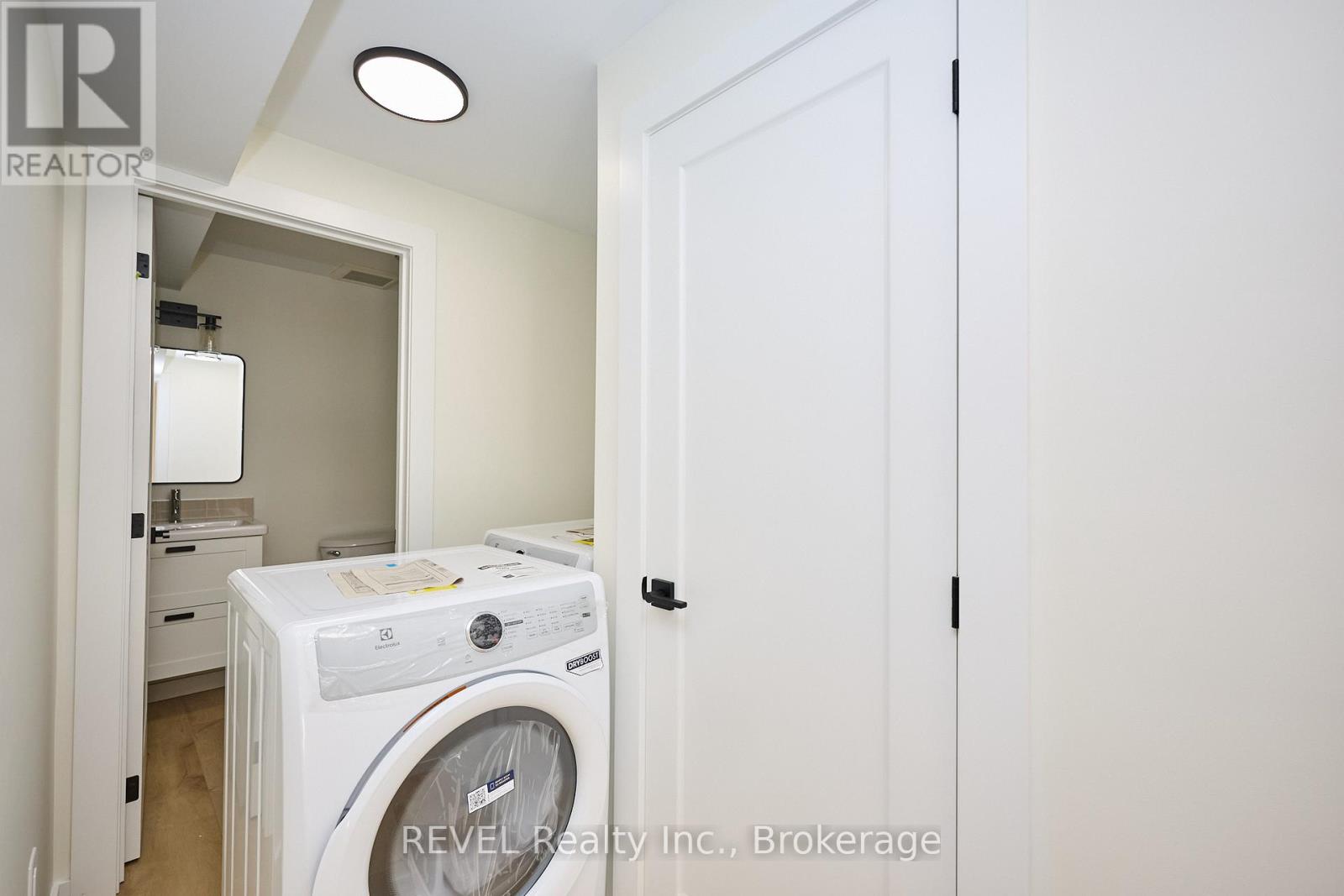 Lower Unit - 4652 Belfast Avenue, Niagara Falls, Ontario  L2E 4G3 - Photo 12 - X12480494