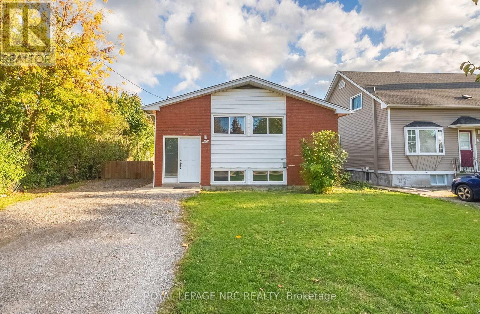 42 Fawell Avenue, St. Catharines, Ontario  L2S 2V6 - Photo 1 - X12480526