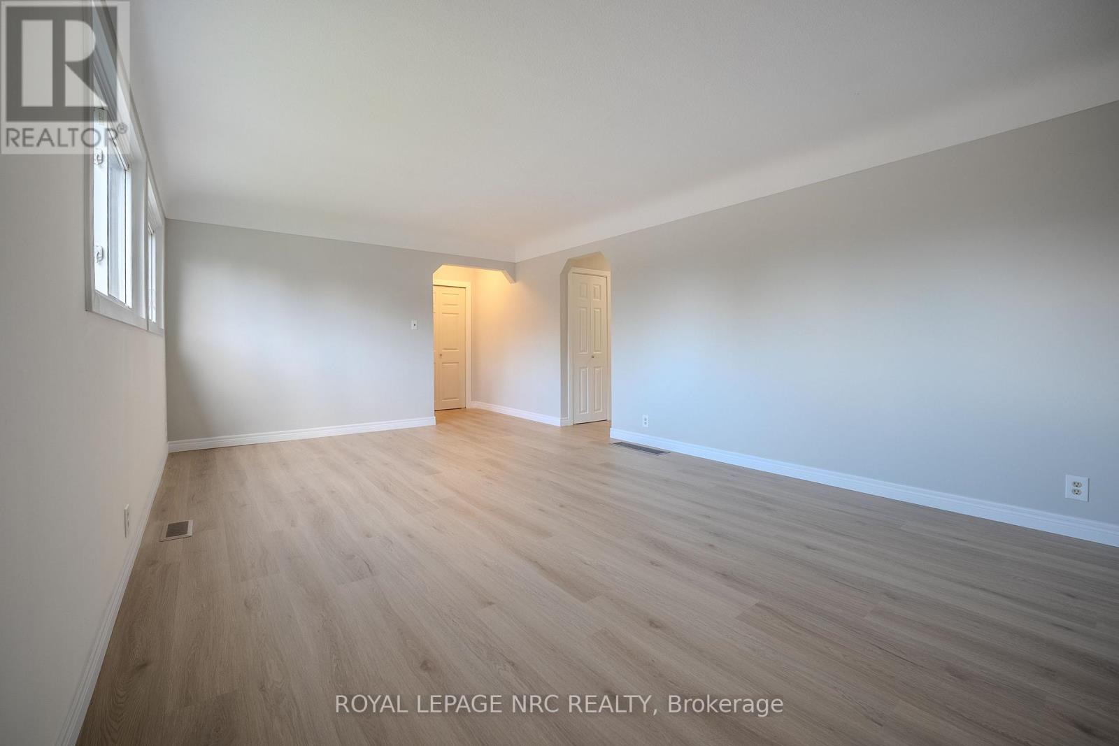 42 Fawell Avenue, St. Catharines, Ontario  L2S 2V6 - Photo 16 - X12480526