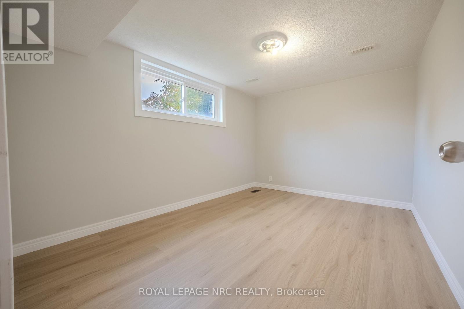 42 Fawell Avenue, St. Catharines, Ontario  L2S 2V6 - Photo 20 - X12480526