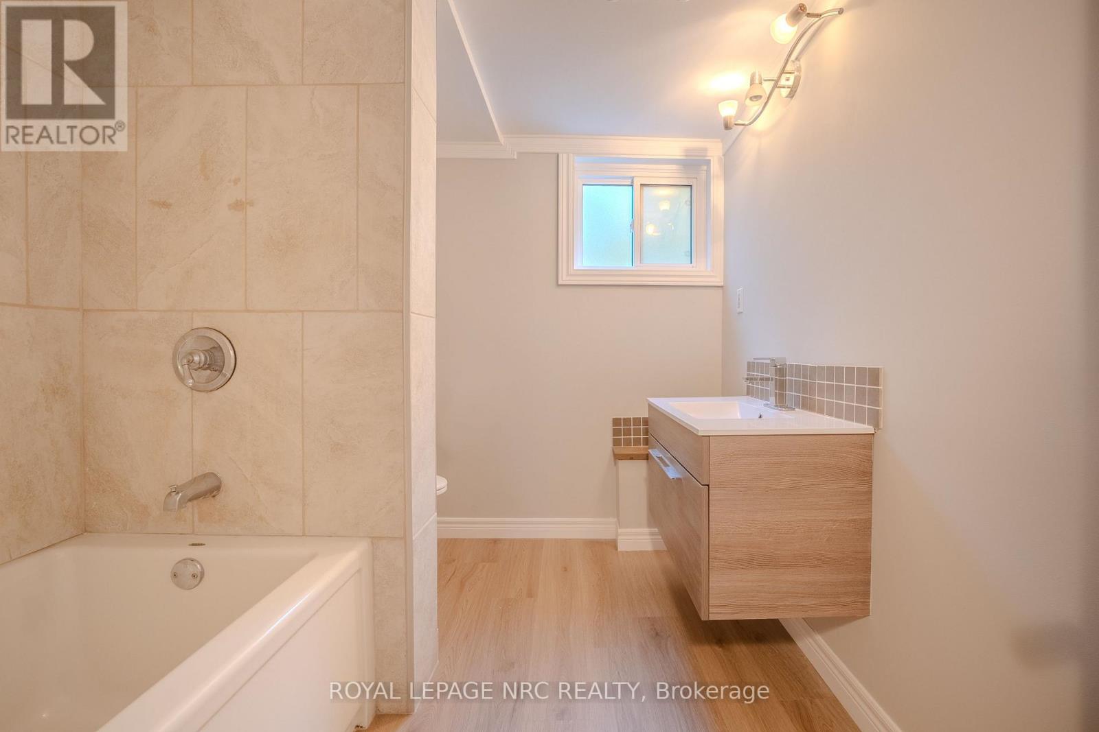 42 Fawell Avenue, St. Catharines, Ontario  L2S 2V6 - Photo 21 - X12480526