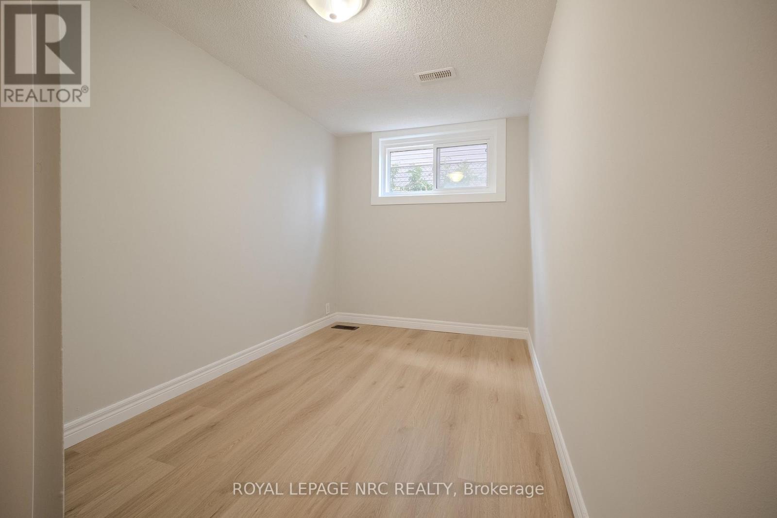 42 Fawell Avenue, St. Catharines, Ontario  L2S 2V6 - Photo 22 - X12480526