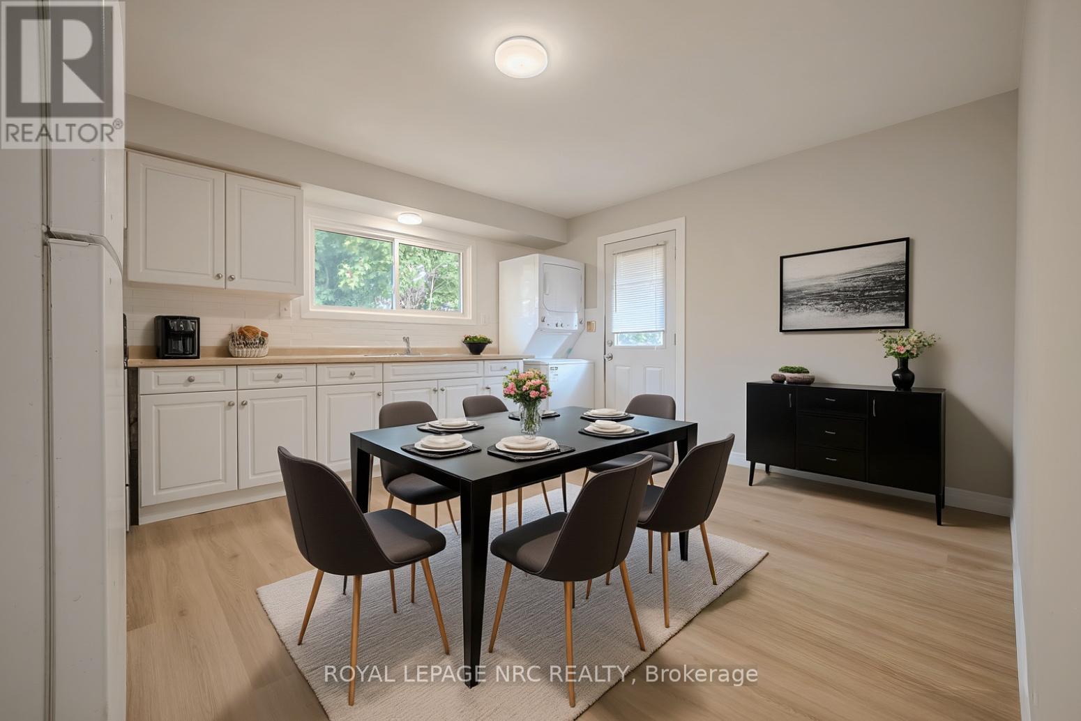 42 Fawell Avenue, St. Catharines, Ontario  L2S 2V6 - Photo 5 - X12480526