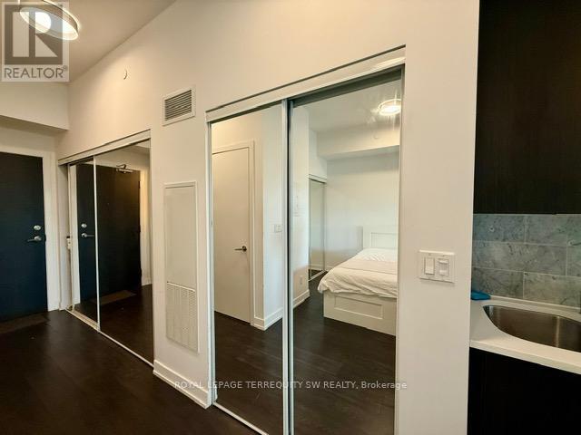 208 - 50 Bruyeres Mews, Toronto, Ontario  M5V 0H8 - Photo 16 - C12480430