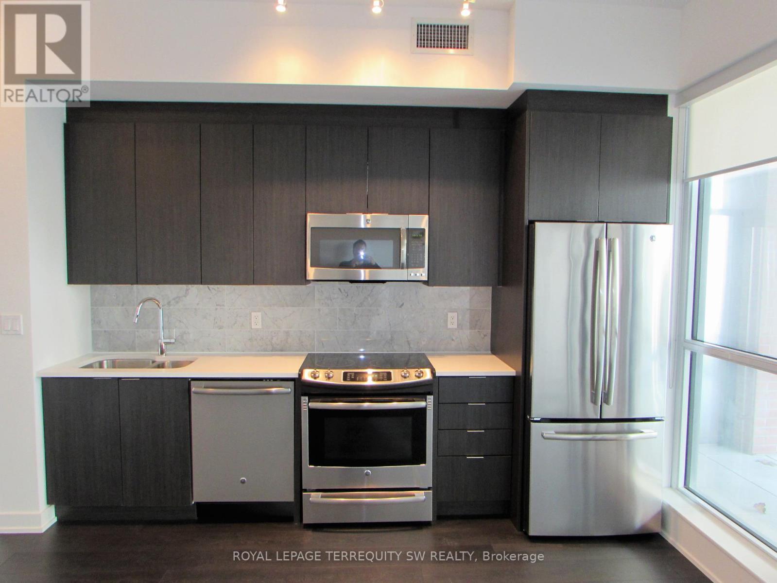 208 - 50 Bruyeres Mews, Toronto, Ontario  M5V 0H8 - Photo 21 - C12480430