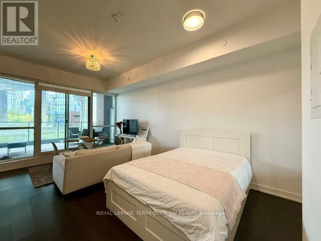 208 - 50 Bruyeres Mews, Toronto, Ontario  M5V 0H8 - Photo 7 - C12480430