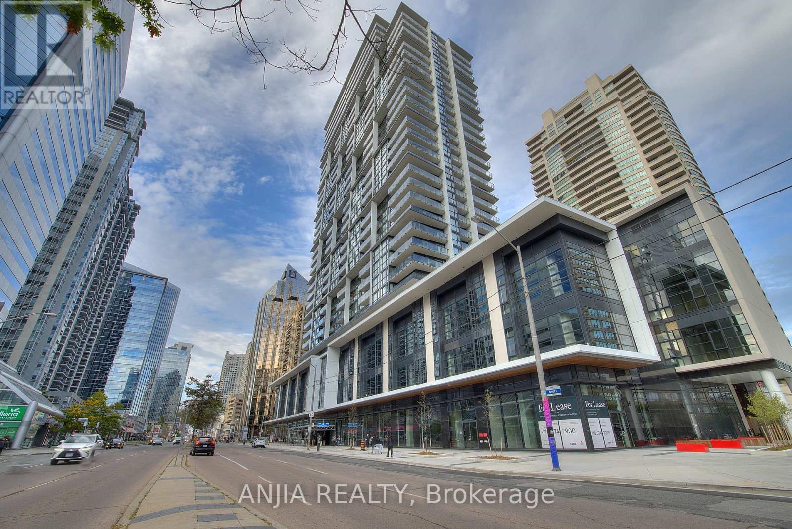 1803 - 4955 Yonge Street, Toronto, Ontario  M2N 0L8 - Photo 17 - C12480462