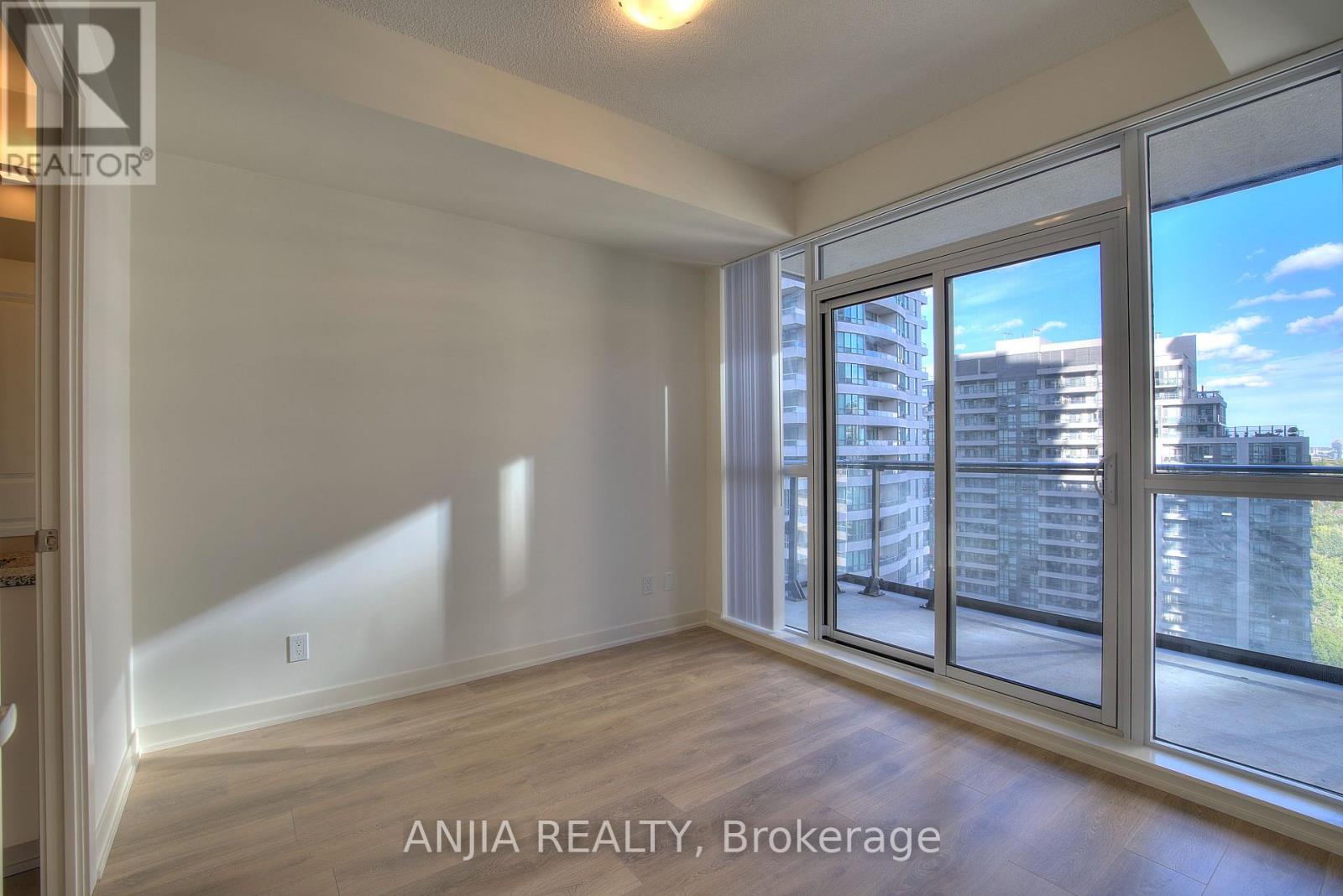 1803 - 4955 Yonge Street, Toronto, Ontario  M2N 0L8 - Photo 3 - C12480462