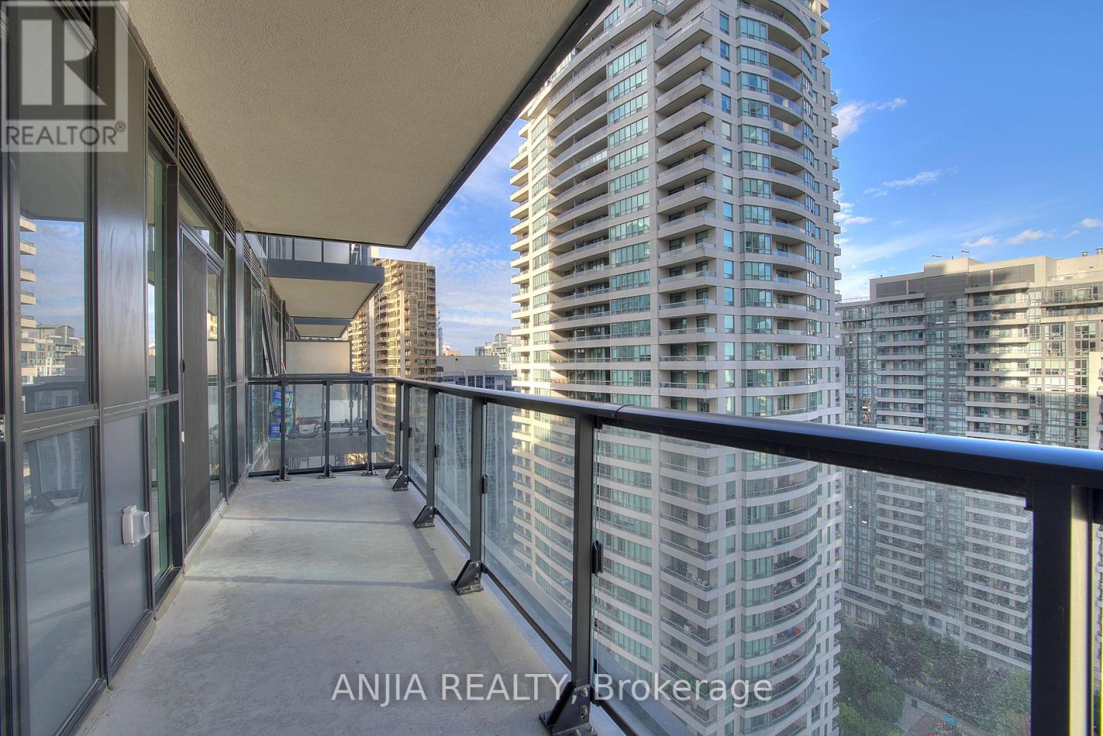 1803 - 4955 Yonge Street, Toronto, Ontario  M2N 0L8 - Photo 8 - C12480462