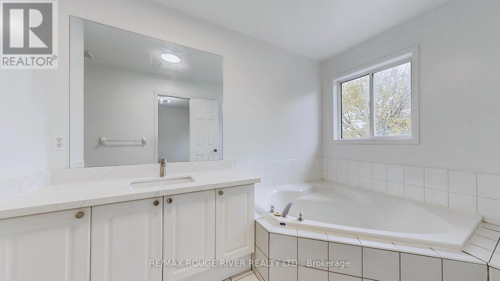 6 Hibbard Drive, Ajax, Ontario  L1Z 1J7 - Photo 33 - E12480473
