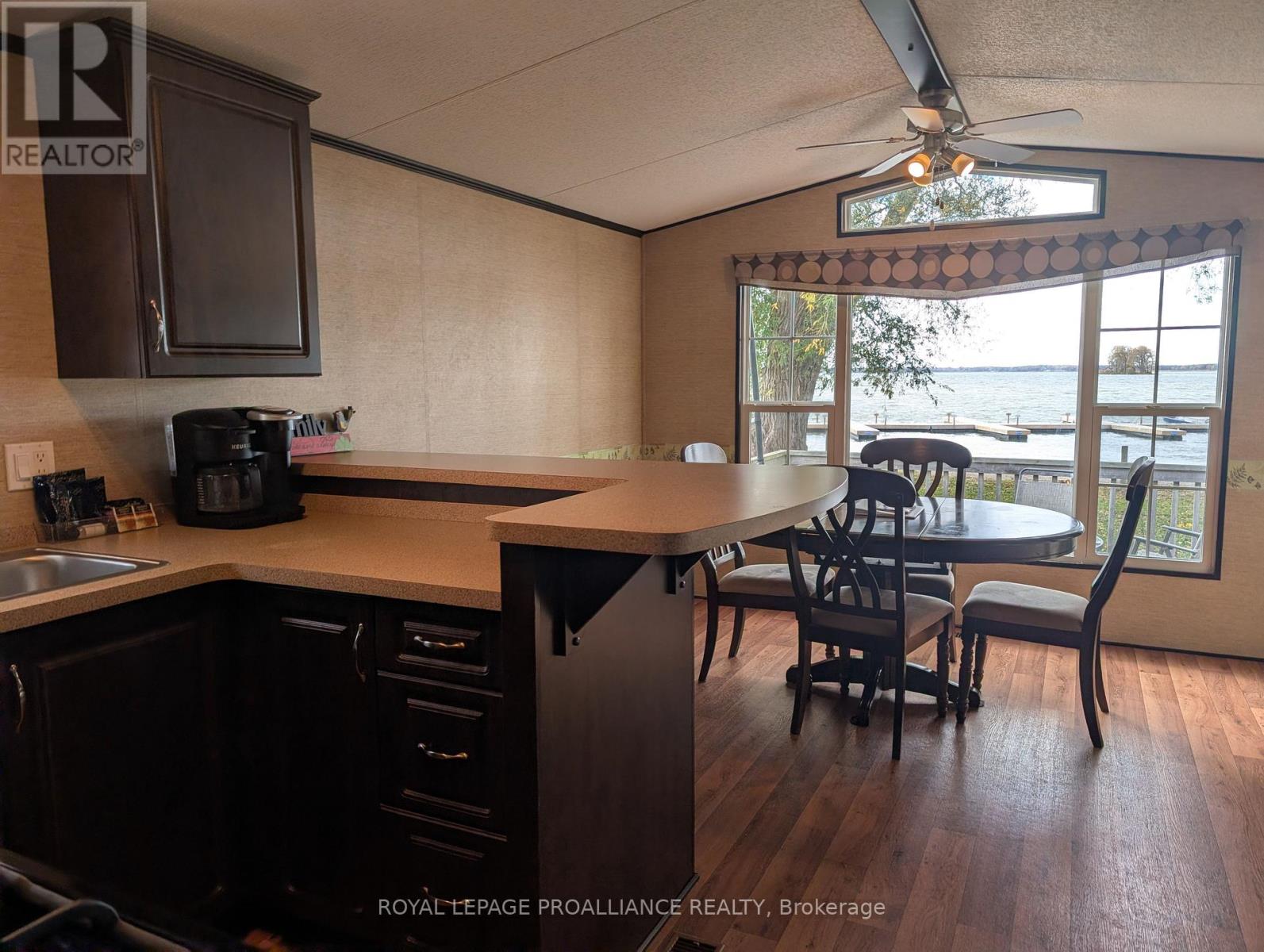 486 Cty Rd 18- 7 Beachview Lane, Prince Edward County (Athol Ward), Ontario  K0K 1P0 - Photo 11 - X12480506