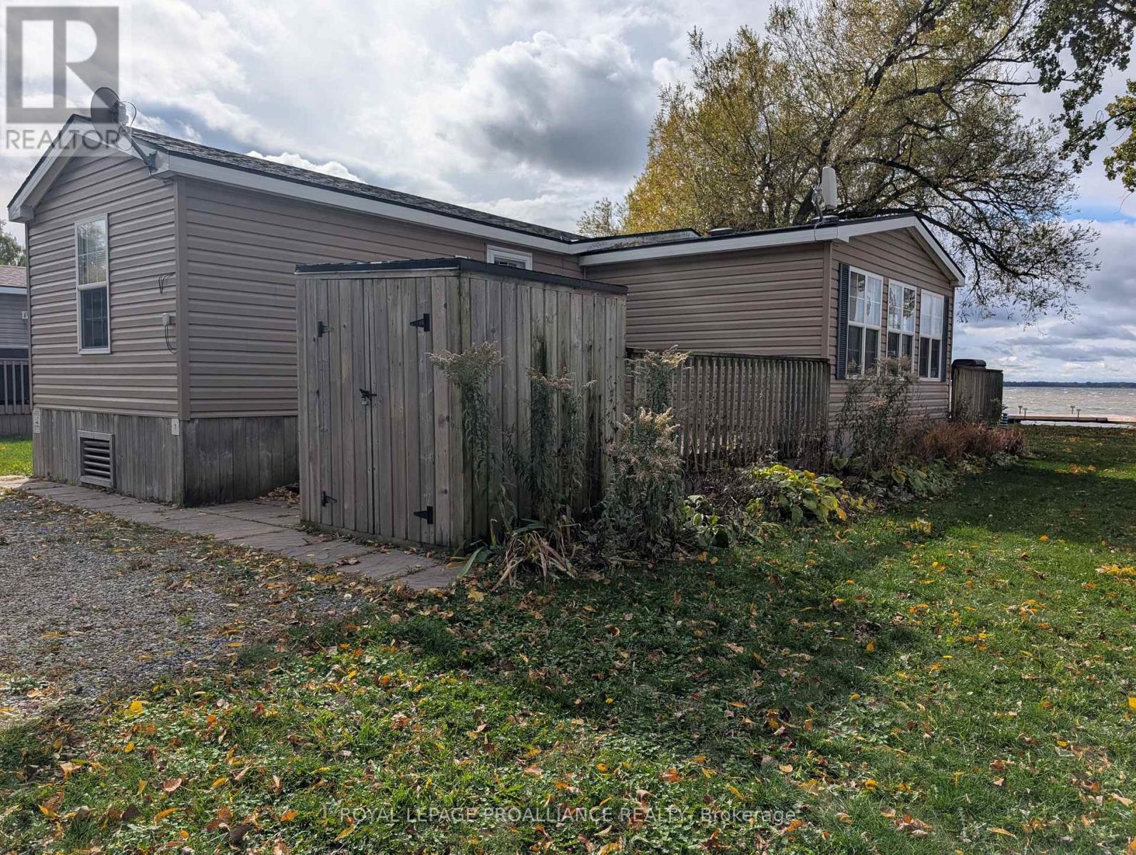486 Cty Rd 18- 7 Beachview Lane, Prince Edward County (Athol Ward), Ontario  K0K 1P0 - Photo 19 - X12480506