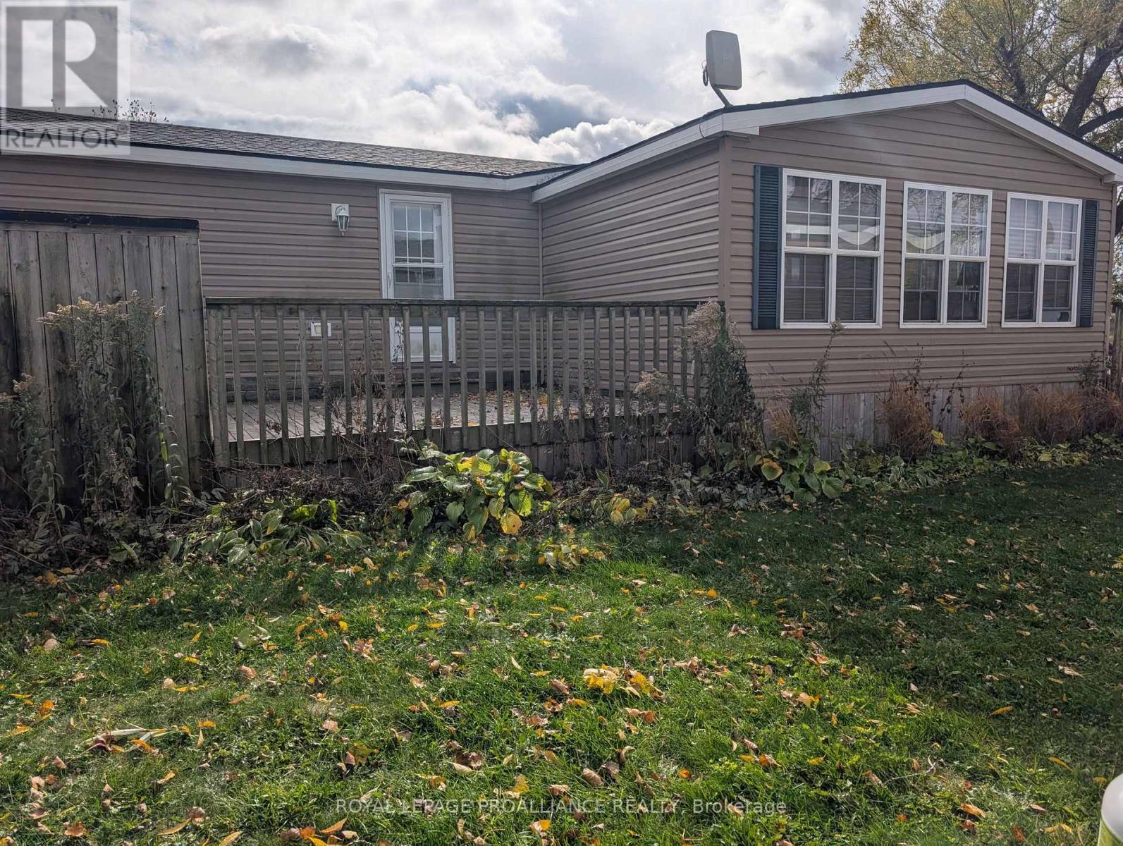 486 Cty Rd 18- 7 Beachview Lane, Prince Edward County (Athol Ward), Ontario  K0K 1P0 - Photo 20 - X12480506