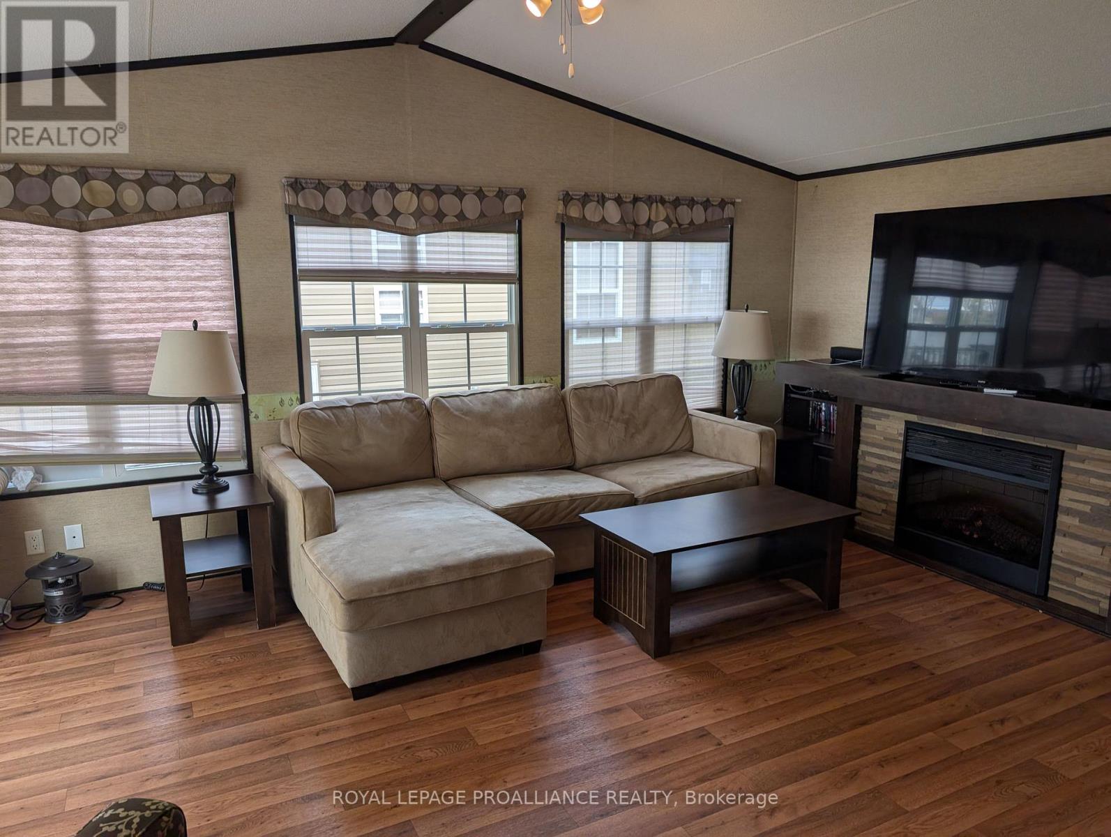 486 Cty Rd 18- 7 Beachview Lane, Prince Edward County (Athol Ward), Ontario  K0K 1P0 - Photo 3 - X12480506
